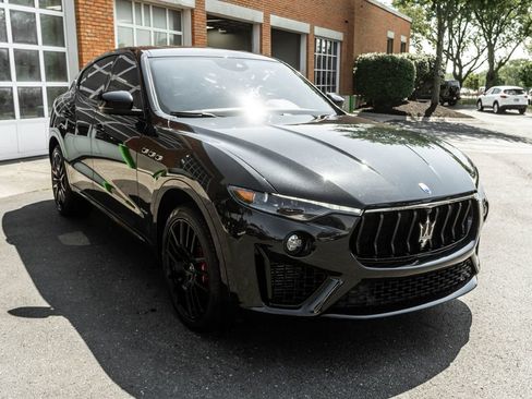 Used 2021 Maserati Levante S GranSport AWD/4WD image 6