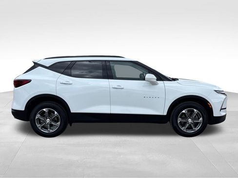 Used 2023 Chevrolet Blazer LT w/ Convenience Package AWD/4WD image 17