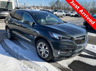 Used 2020 Buick Enclave Avenir w/ Avenir Technology Package video 1