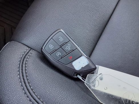 Used 2023 Chevrolet Silverado 1500 LT Trail Boss w/ LT Trail Boss Premium Package image 16