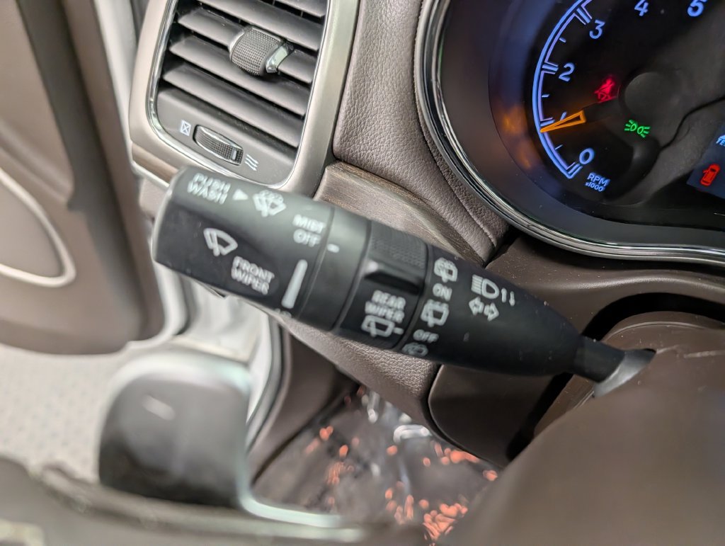 Used 2018 Jeep Grand Cherokee Overland AWD/4WD image 21