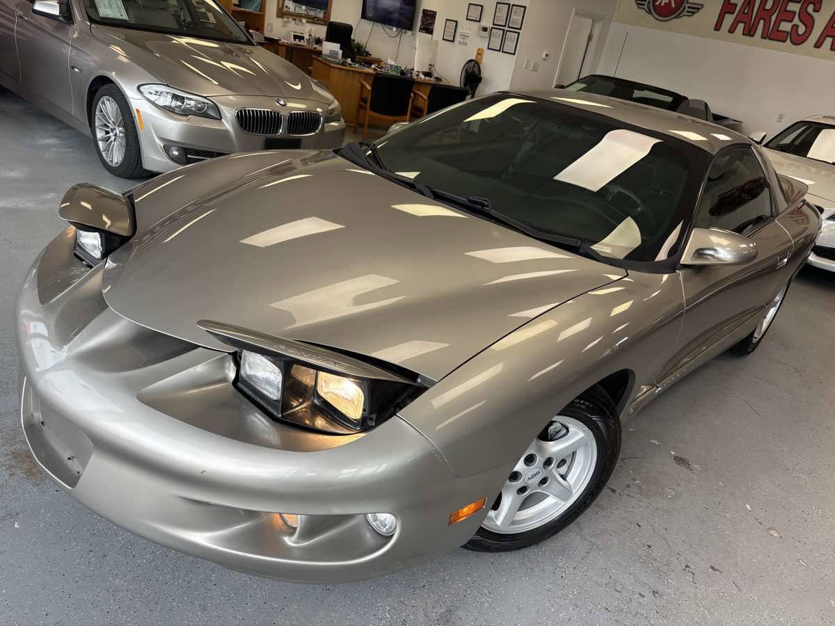 Used 2000 Pontiac Firebird Coupe RWD image 10