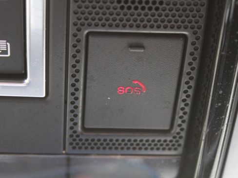 Used 2021 Land Rover Range Rover Autobiography image 57