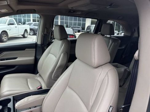 Used 2024 Honda Odyssey Touring image 11