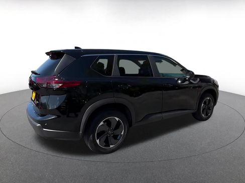 Used 2025 Nissan Rogue SV AWD/4WD image 15