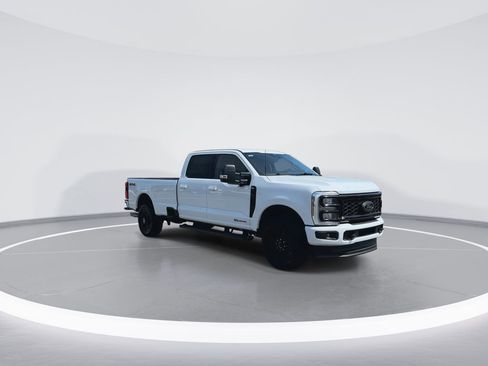 New 2026 Ford F350 XLT w/ XLT Premium Package AWD/4WD image 3