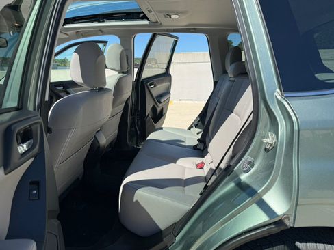 Used 2016 Subaru Forester 2.5i Limited AWD/4WD image 21