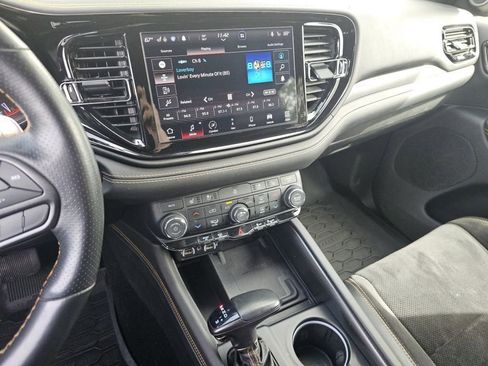 Used 2022 Dodge Durango R/T w/ Quick Order Package 22F image 32
