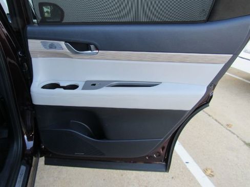 Used 2021 Hyundai Palisade Limited w/ Cargo Package image 29