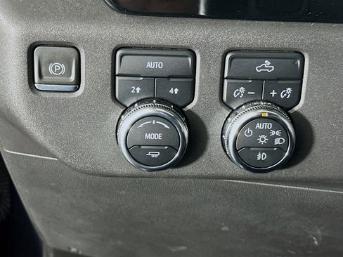 Used 2024 GMC Sierra 1500 Elevation AWD/4WD image 16