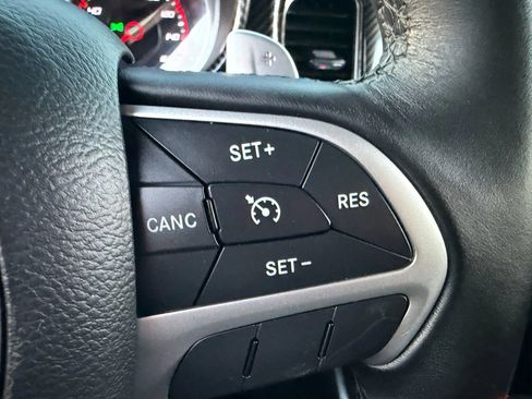 Used 2017 Dodge Charger R/T image 31