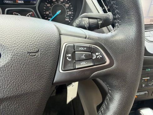 Used 2018 Ford Escape SEL AWD/4WD image 14