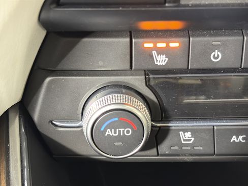 Used 2023 MAZDA CX-9 Signature image 26