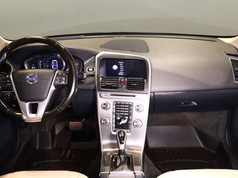 Used 2016 Volvo XC60 T6 Platinum w/ Climate Package image 22