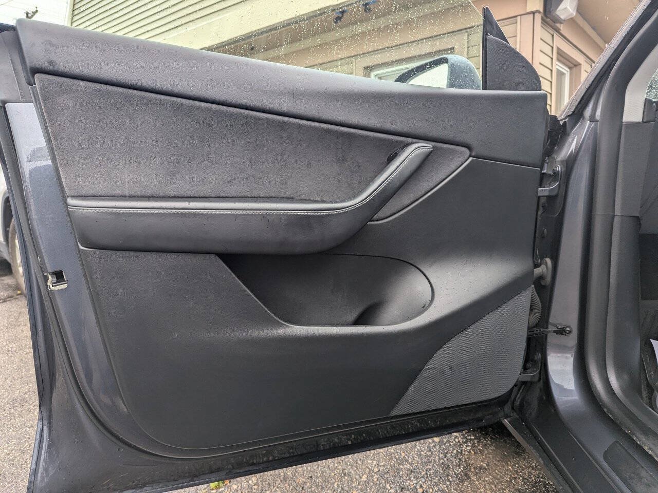 Used 2021 Tesla Model Y Long Range AWD/4WD image 11