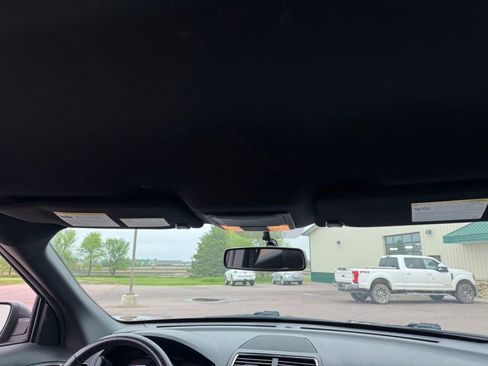Used 2018 Ford Explorer XLT w/ Equipment Group 202A AWD/4WD image 22