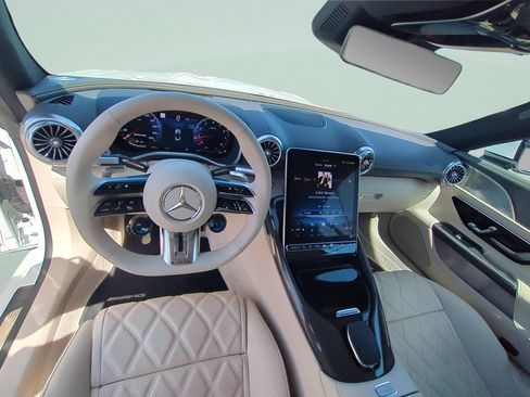 Used 2025 Mercedes-Benz SL 43 AMG image 10