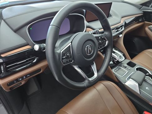Used 2023 Acura MDX FWD w/ Technology Package image 18