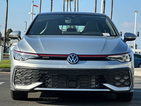 New 2025 Volkswagen GTI SE image 3