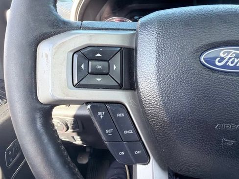 Used 2017 Ford F250 Lariat w/ Lariat Ultimate Package AWD/4WD image 21