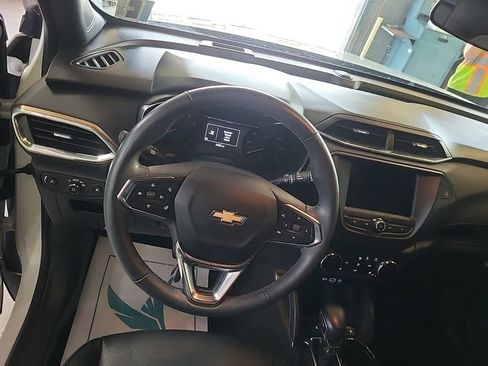 Used 2023 Chevrolet TrailBlazer ACTIV image 9