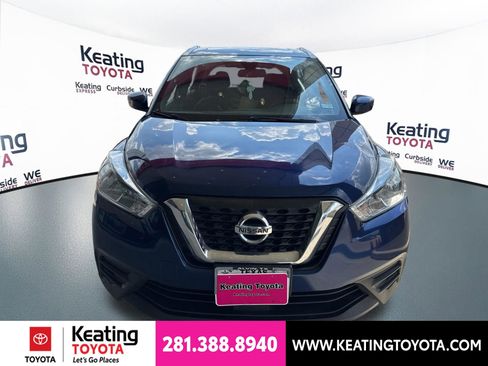 Used 2020 Nissan Kicks SV FWD image 2