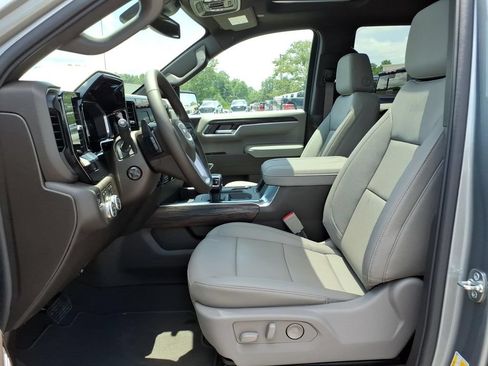 New 2026 GMC Sierra 1500 SLT w/ SLT Premium Plus Package AWD/4WD image 12