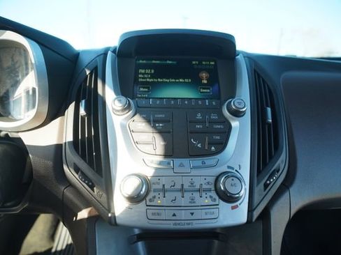 Used 2015 Chevrolet Equinox LTZ image 29