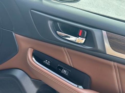 Used 2018 Subaru Outback 3.6R Touring image 48