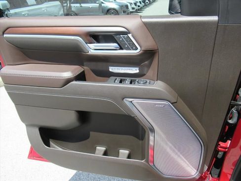 Used 2024 GMC Sierra 1500 Denali w/ Denali Reserve Package AWD/4WD image 21