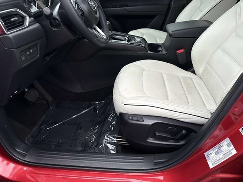 Used 2025 MAZDA CX-5 AWD 2.5 S w/ Preferred Package image 19