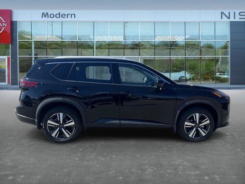 Certified 2024 Nissan Rogue SL w/ SL Premium Package image 4