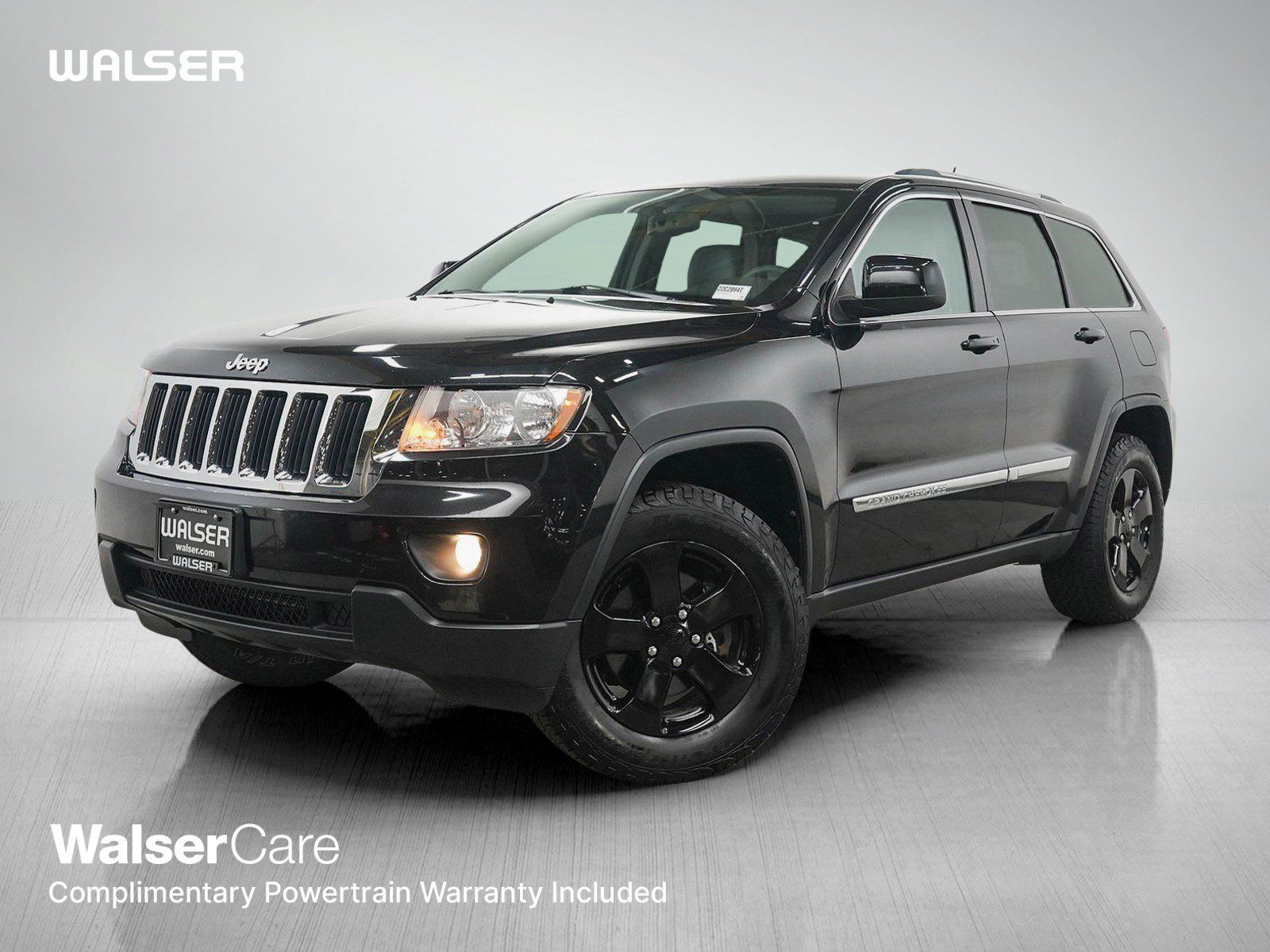 Used 2013 Jeep Grand Cherokee Laredo AWD/4WD image 1