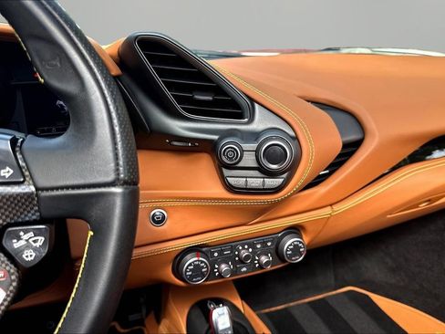 Used 2018 Ferrari 488 Spider RWD image 10