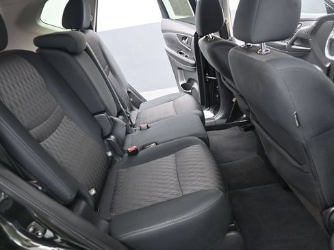 Used 2019 Nissan Rogue SV w/ Premium Package AWD/4WD image 28