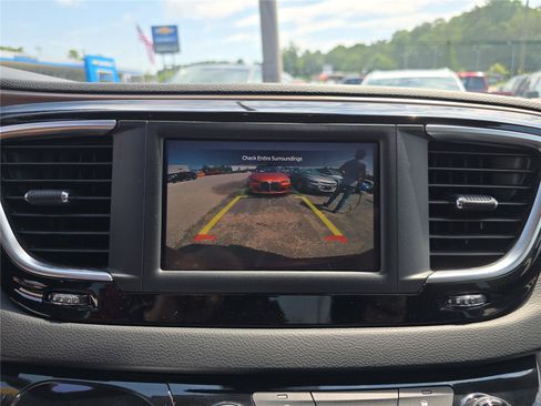 Used 2023 Chrysler Voyager LX FWD image 25