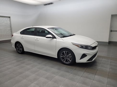 Used 2023 Kia Forte LXS w/ LXS Technology Package FWD image 11