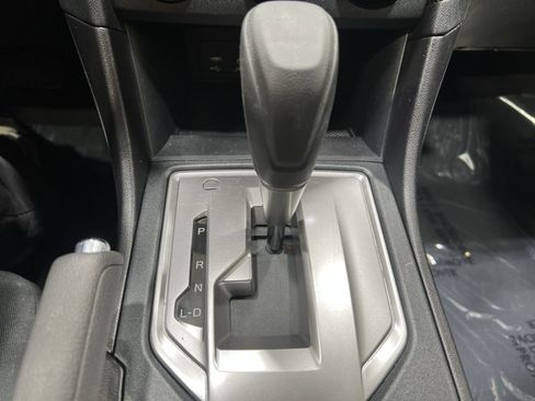 Used 2023 Subaru Crosstrek 2.0i AWD/4WD image 19