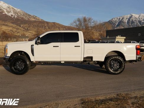 Used 2023 Ford F350 XLT image 7