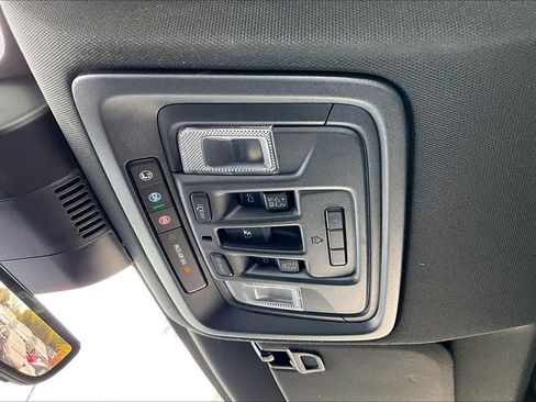 Used 2024 GMC Sierra 2500 AT4 w/ AT4 Premium Plus Package AWD/4WD image 62