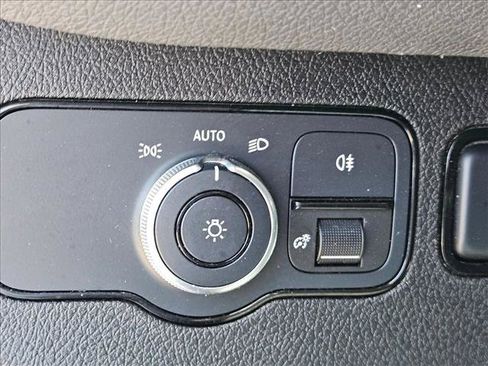 Used 2023 Mercedes-Benz Sprinter 2500 image 11