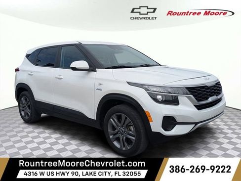 Used 2022 Kia Seltos LX AWD/4WD image 1