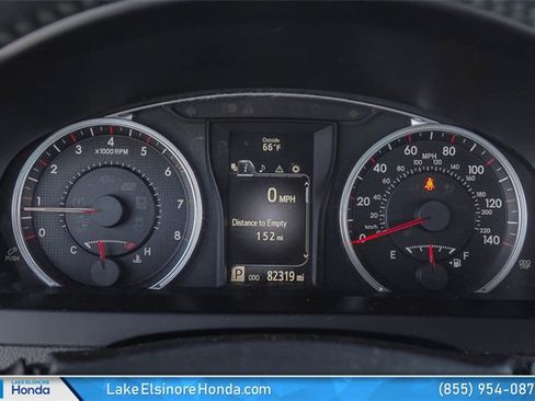 Used 2017 Toyota Camry XSE image 27