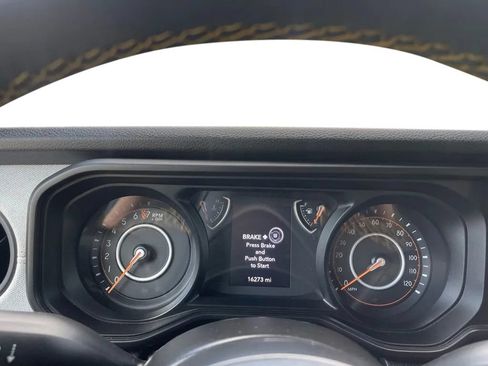 Used 2024 Jeep Wrangler Unlimited Sport AWD/4WD image 24
