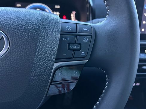 Certified 2025 Toyota Camry SE image 19