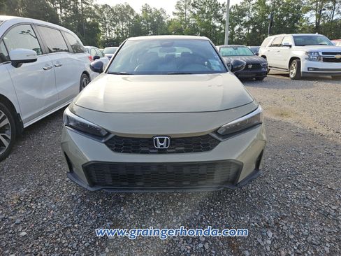 Used 2025 Honda Civic Sport image 3