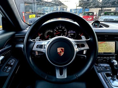 Used 2015 Porsche 911 4 Coupe image 19