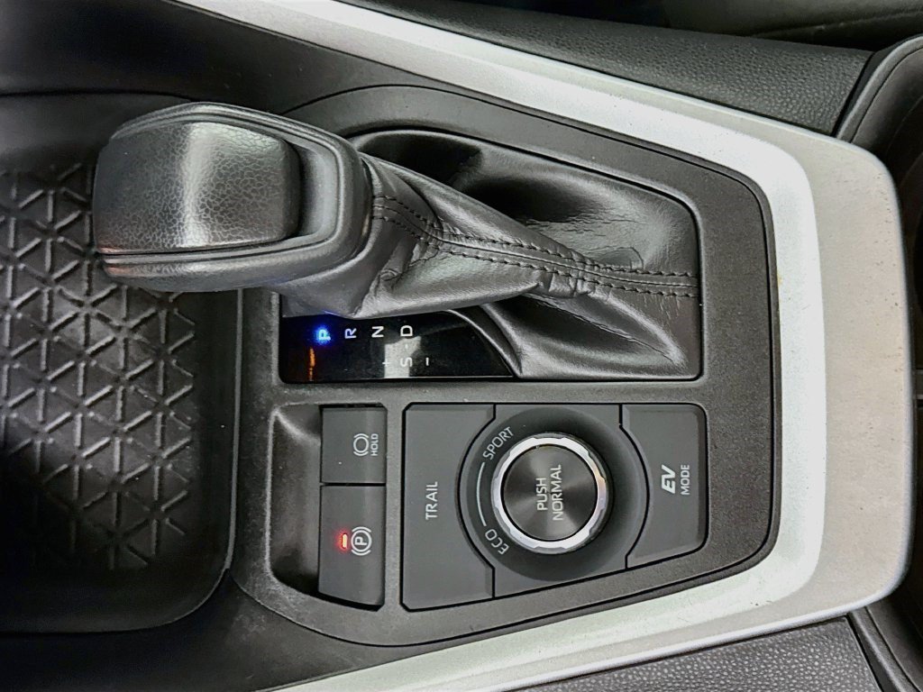 Used 2023 Toyota RAV4 XLE w/ Convenience Package AWD/4WD image 19