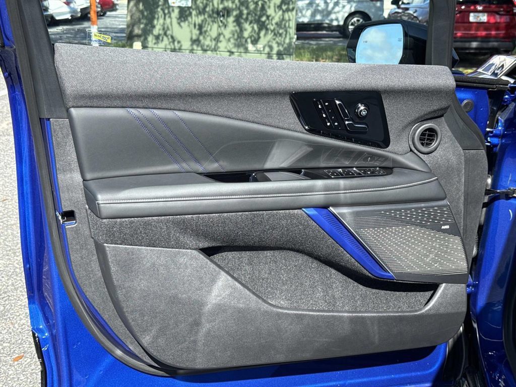 New 2027 Cadillac Optiq V w/ Deep Ocean Design Edition AWD/4WD image 18
