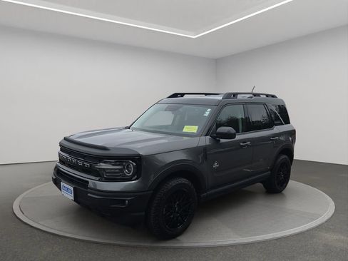 Used 2023 Ford Bronco Sport Outer Banks AWD/4WD image 2
